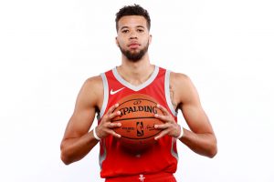 Orlando firma 10 días a Carter-Williams
