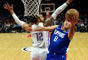 Danilo Gallinari y Lou Williams sellan medio billete de playoffs para los Clippers ante OKC