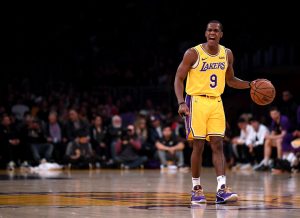 A Rondo le gustaría seguir más años en los Lakers