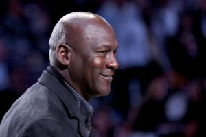 Jordan felicita a LeBron tras pasarle en la lista de máximos anotadores