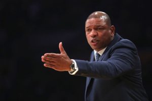 Doc Rivers y Jim Boylen, expulsados a la vez en el Clippers-Bulls