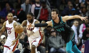 Charlotte no sabe anotar ante Miami