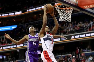 Beal resurge en la segunda mitad para ganar a los Kings