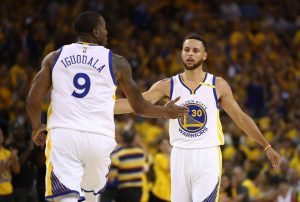 Andre Iguodala, sobre Curry: “El segundo mejor base de la historia”