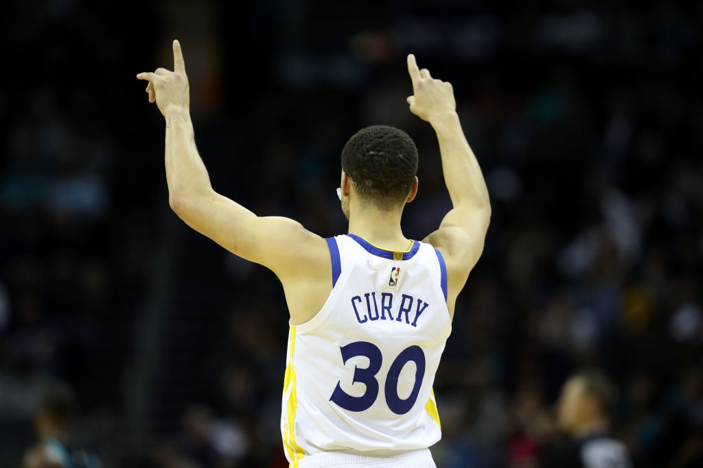 Los Warriors ganan en Philadelphia y son más líderes del Oeste