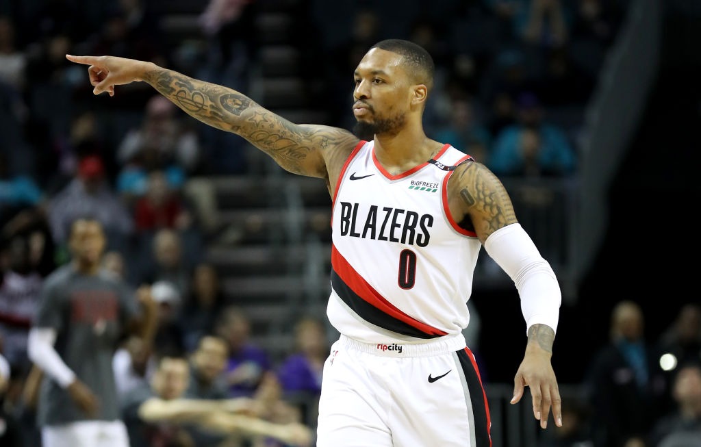 Lillard brilla para tumbar a los Pacers en ausencia de McCollum
