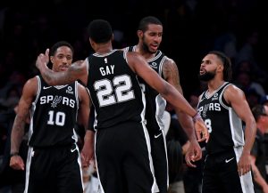 San Antonio sobrevive al intento de remontada de los Nuggets