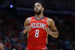Okafor cierra el curso a lo grande