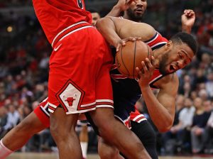 Los Lakers no se hicieron con Jabari Parker por veto de Caldwell-Pope