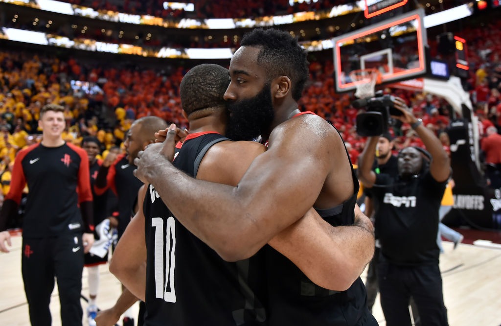 Los Rockets, a un paso de Semifinales tras ganar en Utah