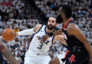 Los orgullosos Jazz evitan la barrida ante los Rockets