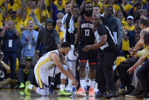 La NBA reconoce que Curry debió ser eliminado por faltas en el ‘Game 1’