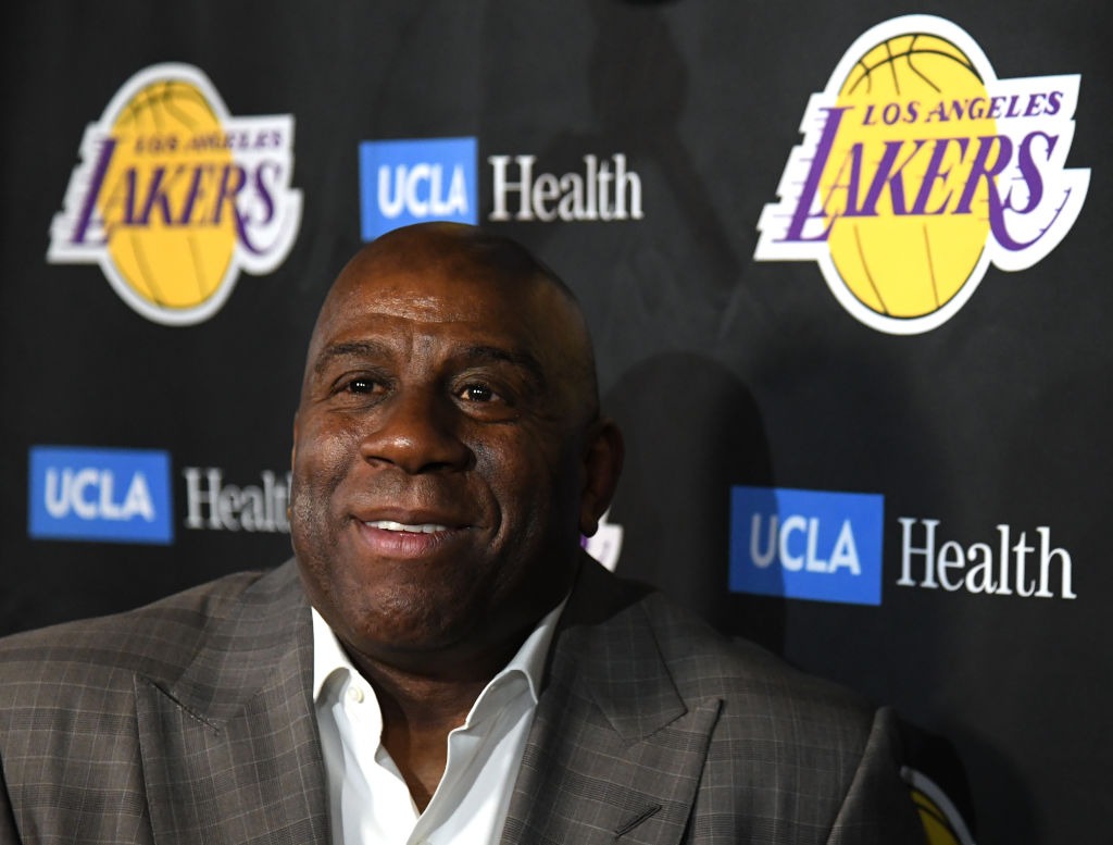 Magic Johnson podría ayudar a los Lakers en la agencia libre