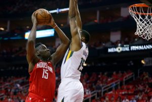 Los Rockets no dan opción a Utah y toman la delantera en la serie