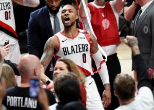 Un impresionante triple final de Damian Lillard elimina a los Thunder