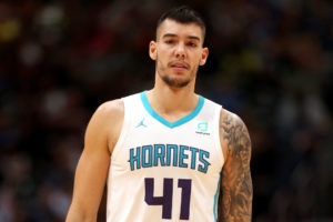 Charlotte Hornets tiene intención de garantizar la continuidad de Willy Hernangómez