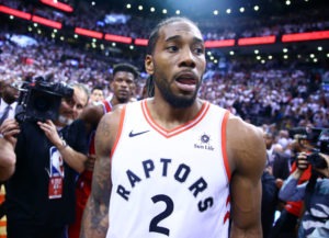 Los Clippers quieren comprar 'Klaw', el logotipo de Nike de Leonard para intentar atraerle