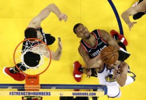 Rodney Hood, barrido por los Warriors... otra vez (y ya van 3)
