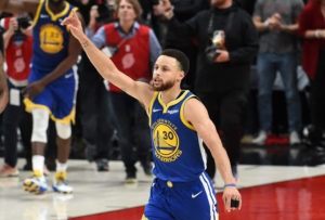 Los Warriors completan la barrida y se meten en sus quintas Finales NBA consecutivas
