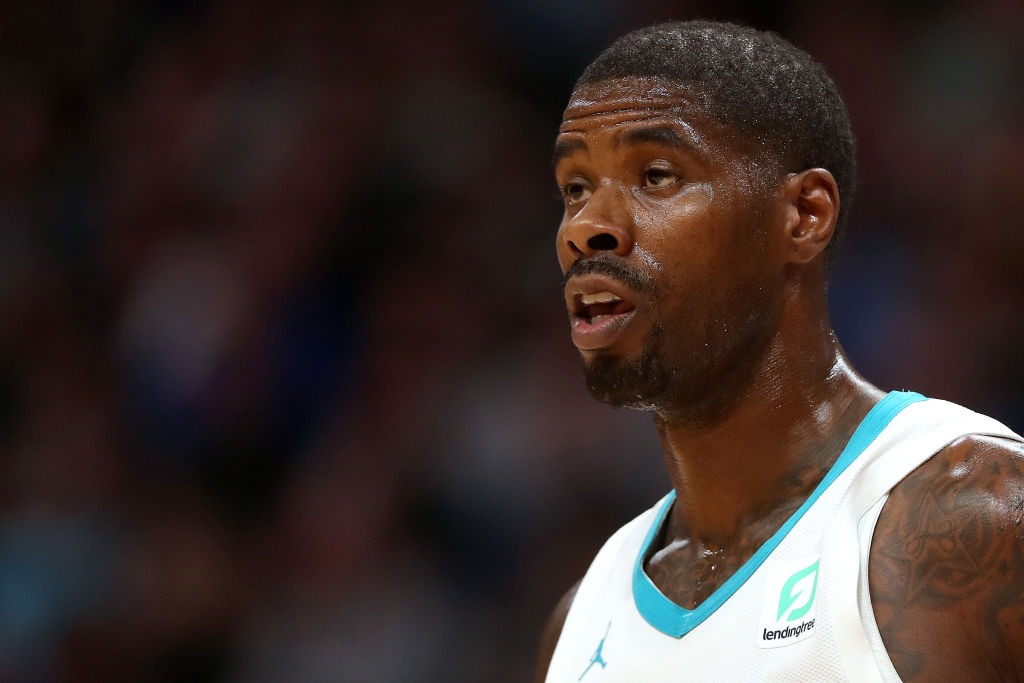 Marvin Williams ejerce su opción de jugador para seguir en Charlotte
