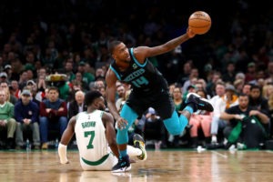 Kidd-Gilchrist ejerce su opción de jugador para seguir en los Hornets