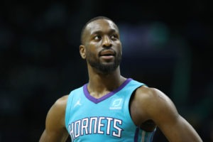 Kemba renunciaría a dinero para permitir que Charlotte se refuerce
