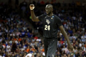 El gigante Tacko Fall no fue elegido por ningún equipo