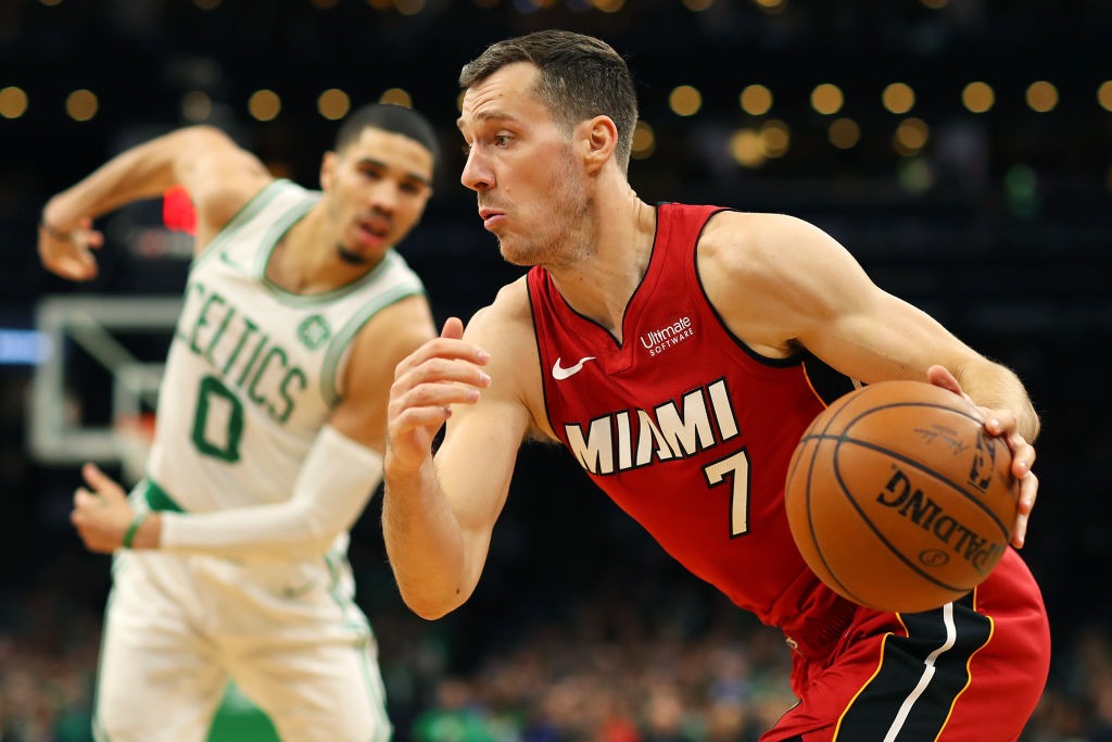 Goran Dragic ejerce su opción para seguir en Miami