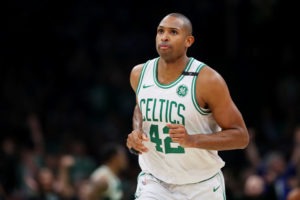 Dallas Mavericks, destino posible para Al Horford