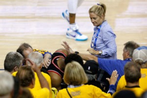 La NBA no perdona: multa de medio millón y un año de veto a Mark Stevens, el accionista que empujó a Lowry