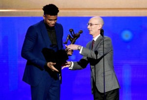 Giannis Antetokounmpo, MVP de la NBA 2018-19
