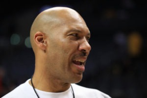 LaVar Ball: "El traspaso de Lonzo será el peor movimiento que han hecho los Lakers"