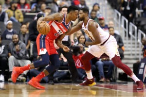 Howard y Noah causan una grata impresión a los Lakers