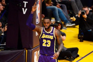 LeBron prepara un 'training camp' de jugadores de los Lakers previo al oficial de la franquicia