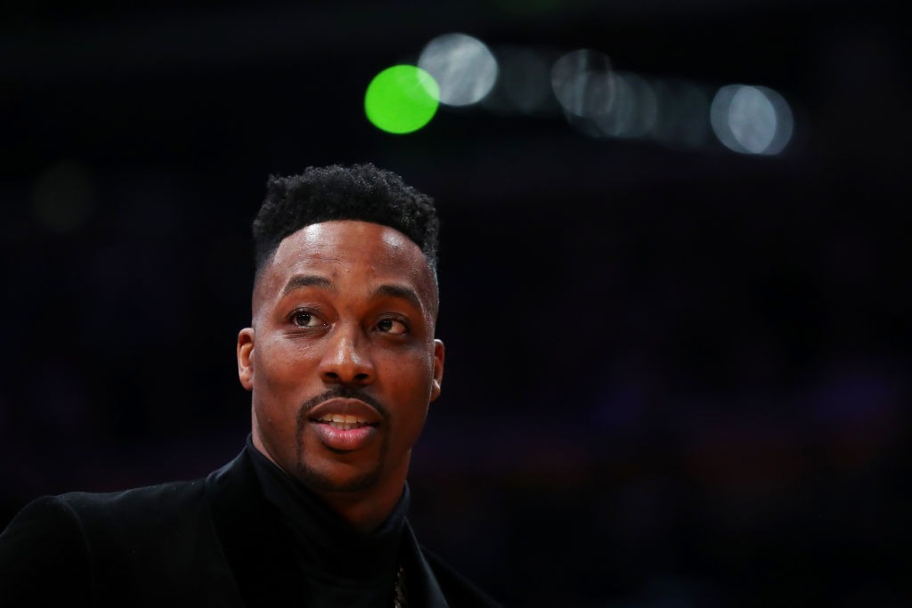 Dwight Howard lucirá el número 39 en los Lakers