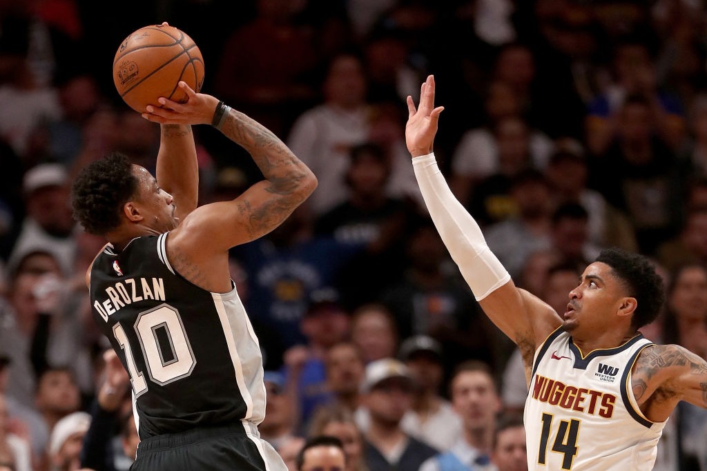 San Antonio podría ofrecer a DeRozan una extensión máxima