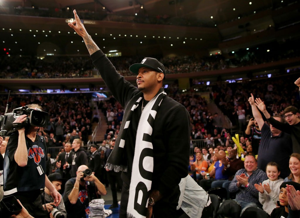 El entorno de Carmelo lucha contra la idea de que no es un jugador de equipo