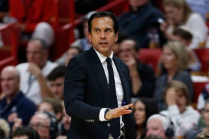 Erik Spoelstra renueva su contrato con Miami Heat
