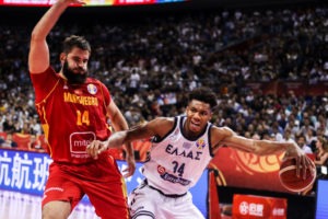 Antetokounmpo prefiere olvidarse, por ahora, de Estados Unidos