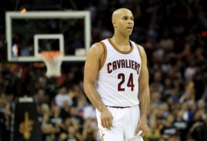 Richard Jefferson no ve justo comparar a Kobe y LeBron por su número de anillos