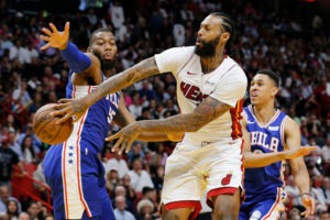 James Johnson ya entrena con los Heat tras llegar pasado de peso al 'training camp'