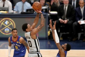 DeMar DeRozan y los Spurs están lejos de un acuerdo para renovar