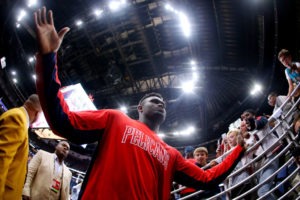 Zion Williamson pasa por el quirófano: lesión en la rodilla y de 6 a 8 semanas de baja