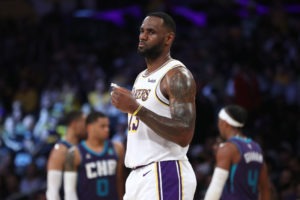 LeBron avisa sobre Davis: "Ni siquiera creo que haya arañado la superficie"
