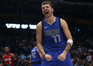 Luka Doncic, a lo suyo: otro triple-doble y victoria de Dallas