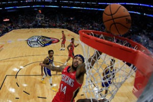 Brandon Ingram comanda con 28 puntos la victoria ante los Suns