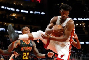 Jimmy Butler elige a Harden como jugador actual más difícil de defender