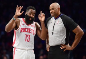 Harden y Westbrook ahondan en los problemas de Portland