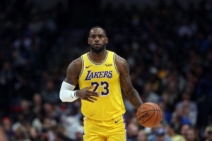Los Lakers se colocan líderes del Oeste tras ganar en San Antonio