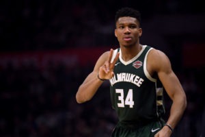 Los Bucks se colocan líderes del Este tras derrotar a Portland